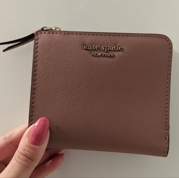 kate spade Handbags - NWT Kate Spade Small L-Zip Bifold Wallet in Dusty Peony
